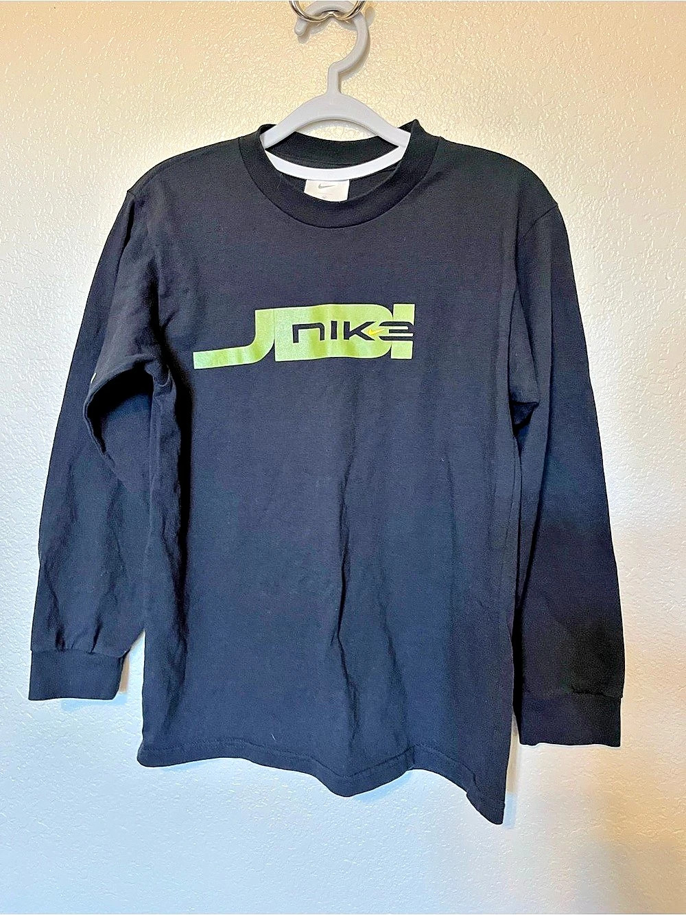Bundle of Nike Graphic Long Sleeve T-shirts